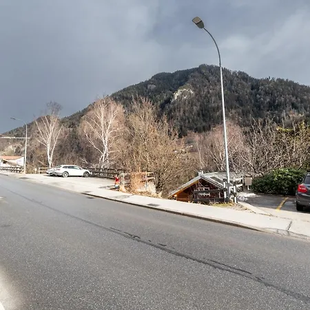 Perla Grischuna Διαμέρισμα Τσουρ